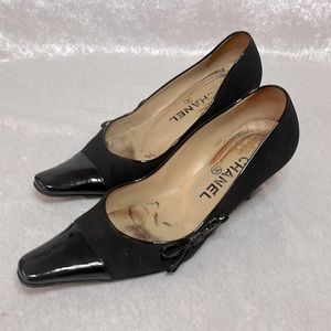 Chanel Cap-toe Pumps